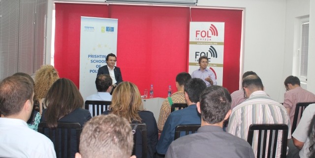 Foto Galeria: Kryetari i Vetëvendosjes, Albin Kurti në debatin e FOL dhe PIPS