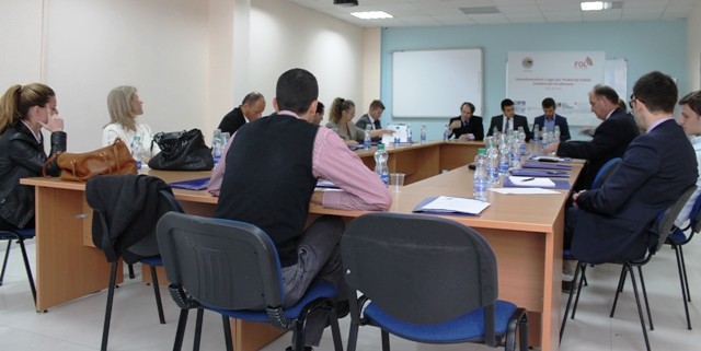 Foto Galeria: Grupi Punues jo-formal diskutoi për amandamentimin e Ligjit për Prokurim Publik